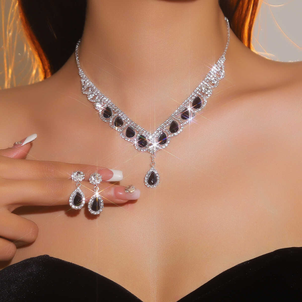 DINGKA Vintage Diamentowy Nasz – Al Ain Jewelry & Watches Exhibition 2025 recenzja i cena