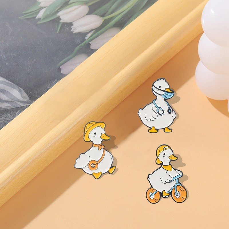 Pin Custom Goose Duck Shopping – Shop Jewelry & Watches Near Me recenzja i cena