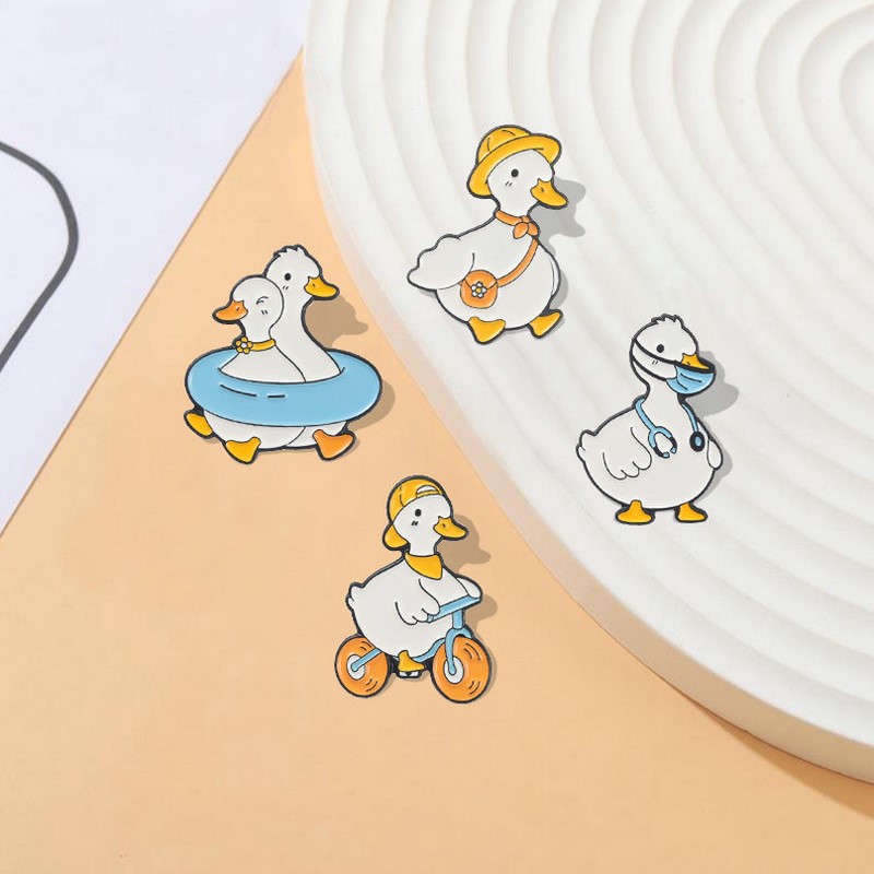 Pin Custom Goose Duck Shopping – Shop Jewelry & Watches Near Me recenzja i cena