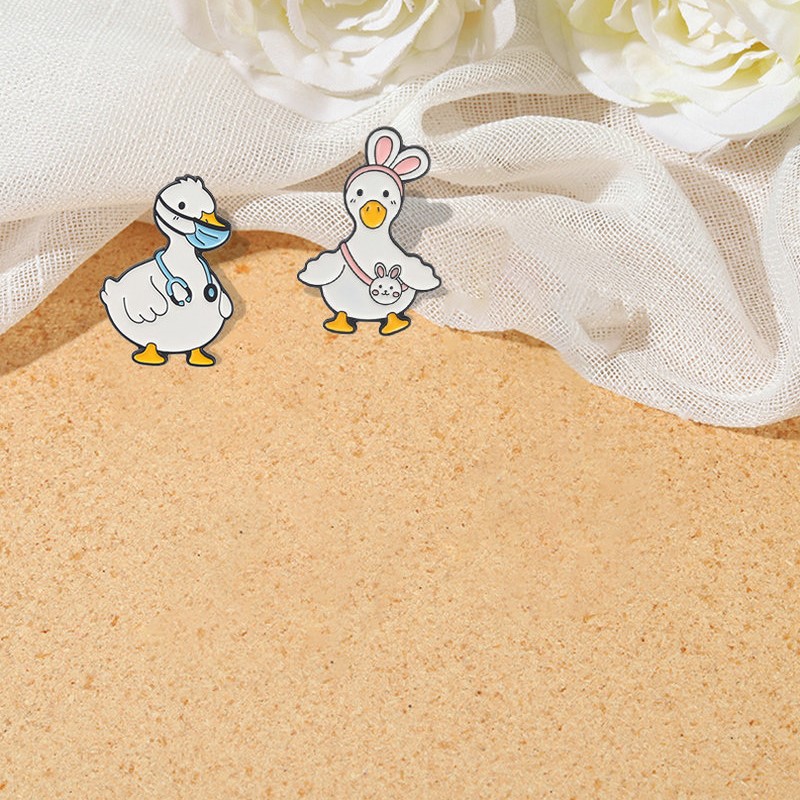Pin Custom Goose Duck Shopping – Shop Jewelry & Watches Near Me recenzja i cena