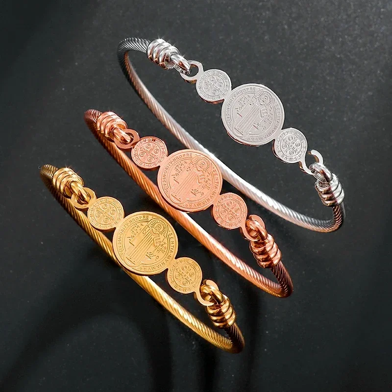 Stal nierdzewna Saint Benito b – Al Ain Jewelry & Watches Exhibition 2025 recenzja i cena